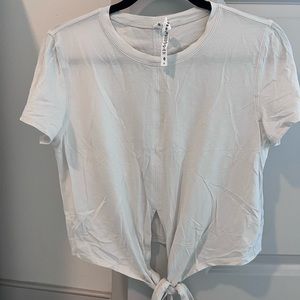 Lululemon Crop Shirt w/ Tie